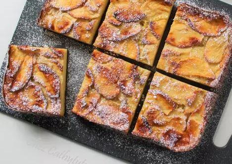 Clafoutis aux pommes